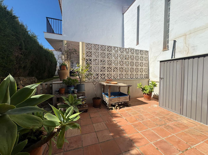 Image No.5-3 Bed Townhouse for sale