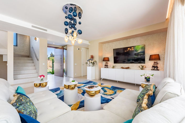 Image No.8-7 Bed Villa for sale