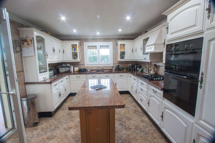 Image No.11-4 Bed Finca for sale