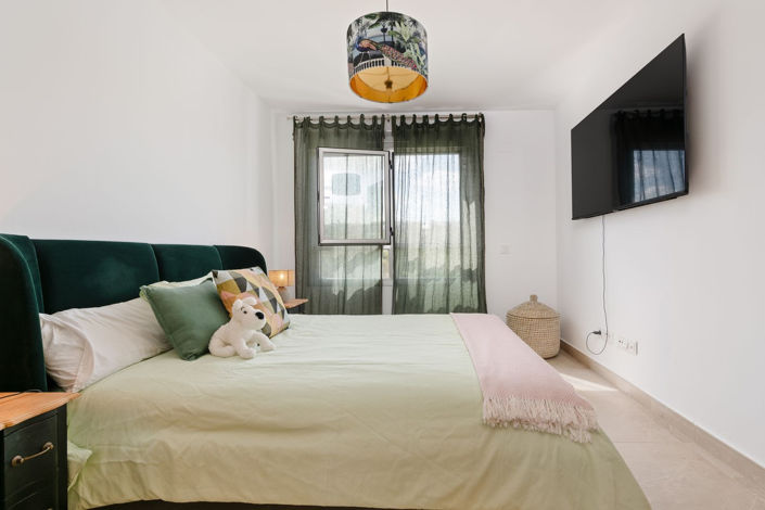 Image No.14-3 Bed Townhouse for sale