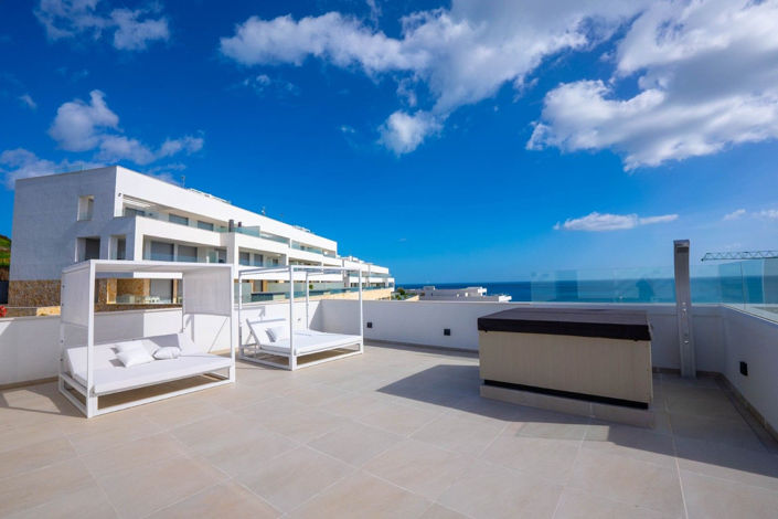 Image No.3-Penthouse de 3 chambres à vendre à Estepona