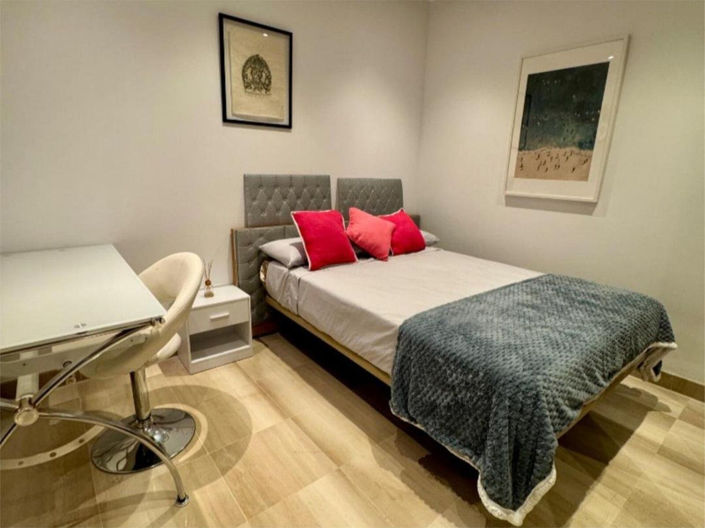 Image No.12-3 Bed Apartment for sale