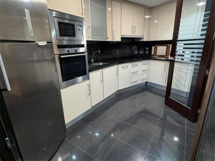 Image No.9-3 Bed Apartment for sale