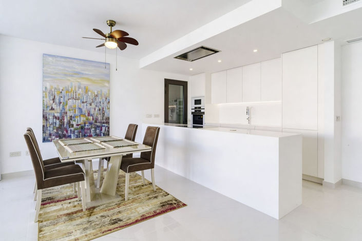 Image No.11-3 Bed Apartment for sale