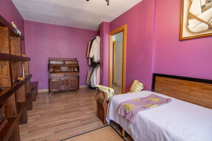 Image No.17-3 Bed Townhouse for sale