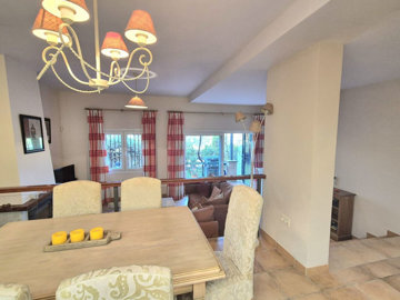 cssvhpoayis12-53013098fcab6c38b1379cd33298e05