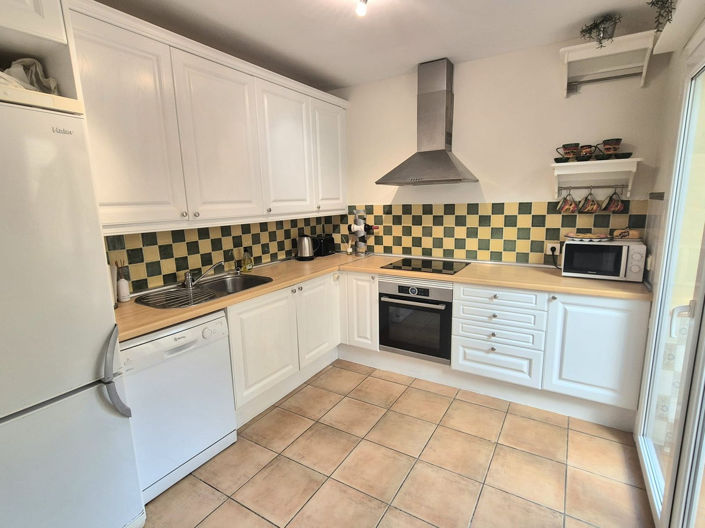 Image No.14-3 Bed Townhouse for sale