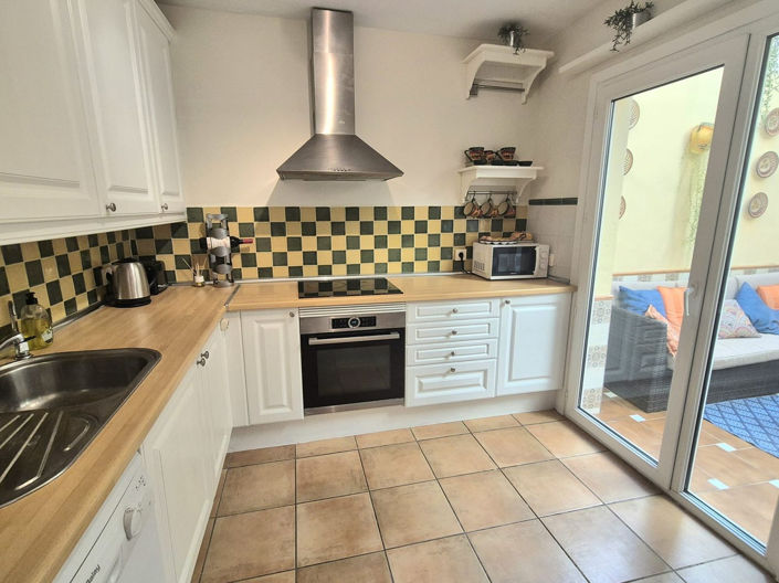 Image No.15-3 Bed Townhouse for sale