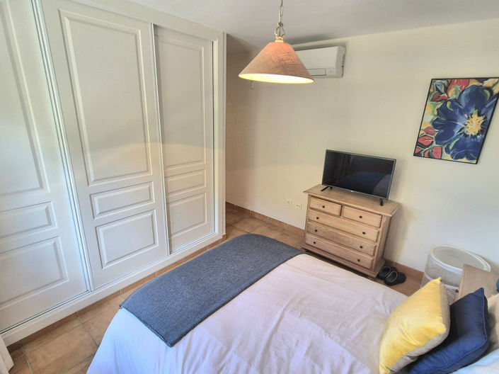 Image No.19-3 Bed Townhouse for sale