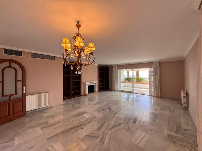 Image No.8-3 Bed Townhouse for sale