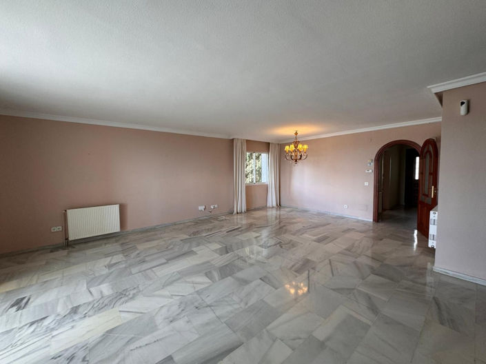 Image No.9-3 Bed Townhouse for sale