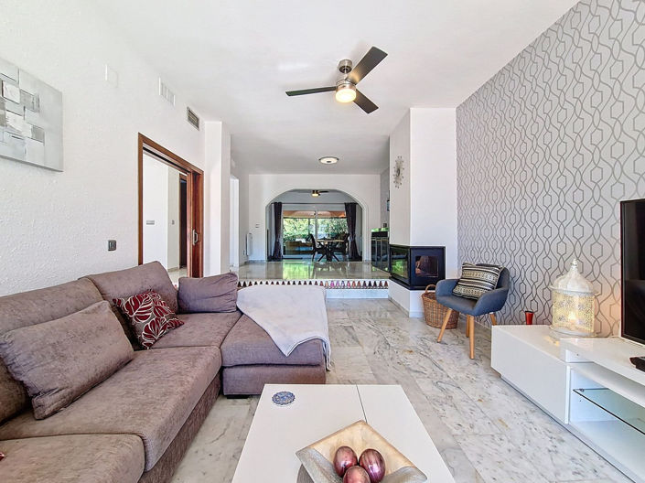 Image No.8-3 Bed Townhouse for sale