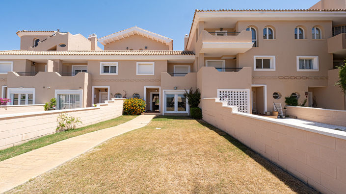 Image No.4-4 Bed Townhouse for sale