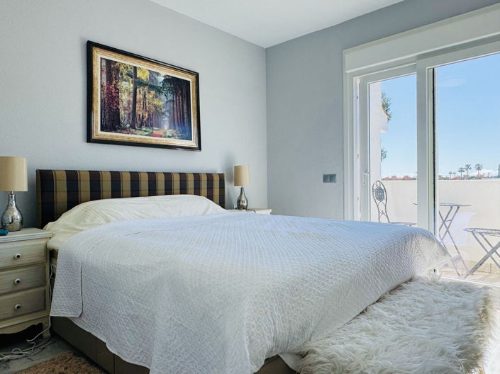 Image No.16-4 Bed Townhouse for sale