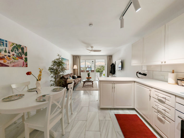 Image No.8-3 Bed Townhouse for sale