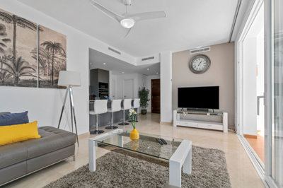 cydsyj48vq12-53013098fcab6c38b1379cd33298e050