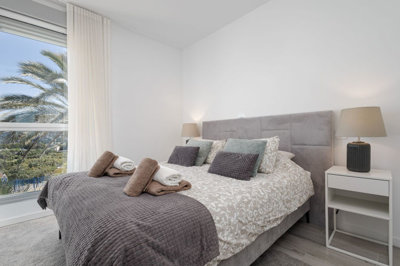 byzw2peivfd10-bb915d1cb19341576dcdc994b81ab9c