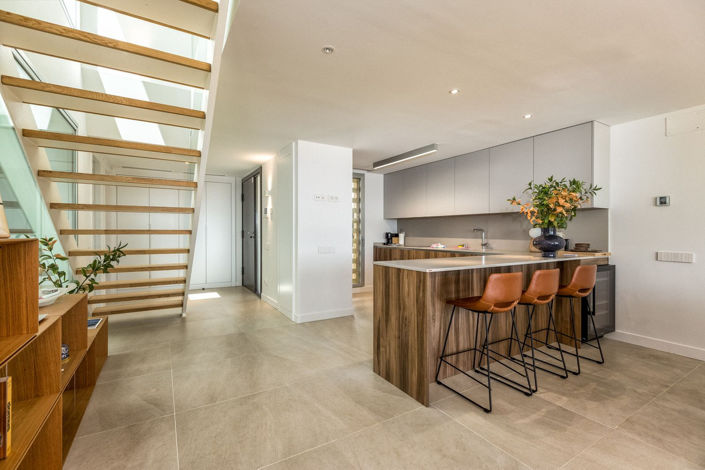 Image No.13-4 Bed Townhouse for sale