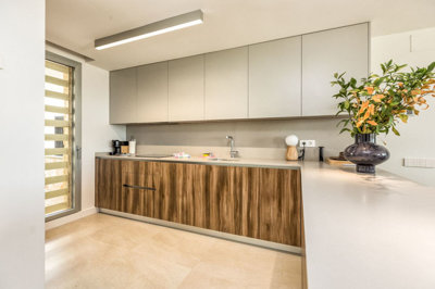 g9fa3ne7q5g6-241328e1bcc9c0d8ce1222beb6c967a8