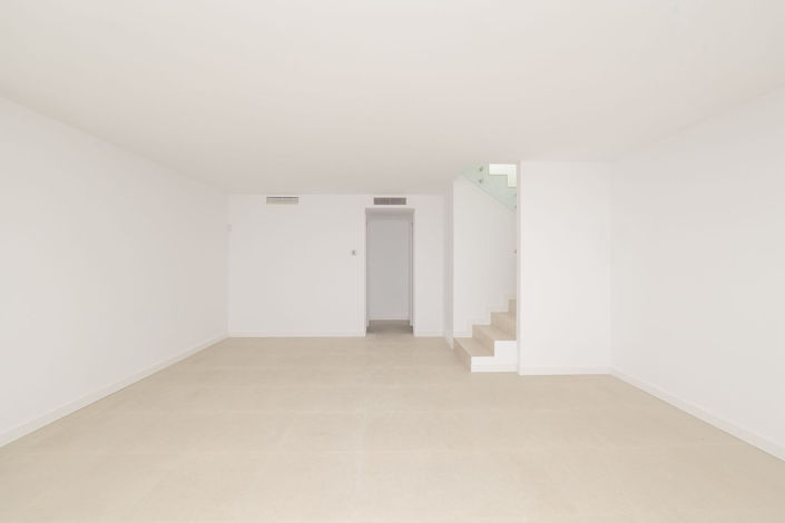 Image No.8-4 Bed Townhouse for sale