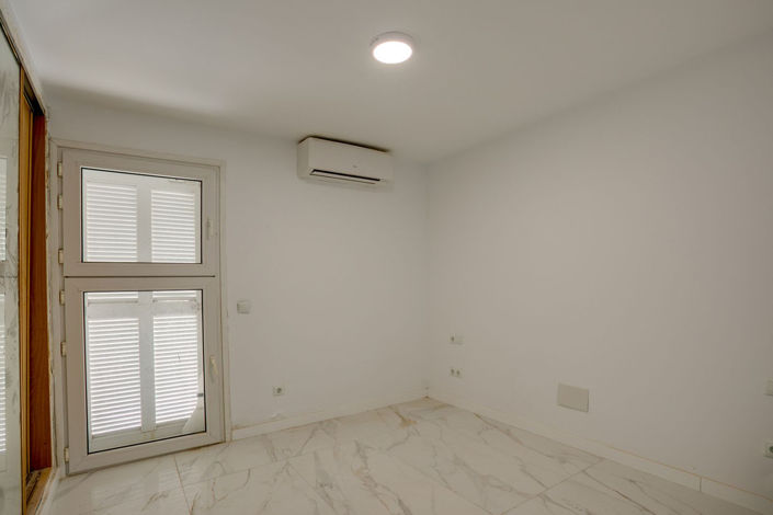 Image No.11-3 Bed Villa for sale