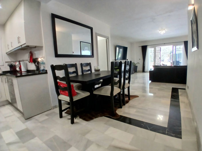 Image No.10-3 Bed Apartment for sale