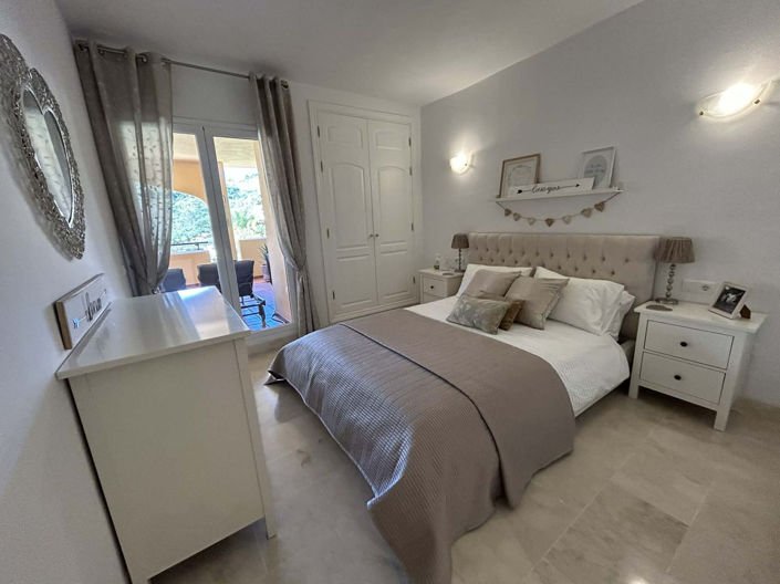 Image No.10-2 Bed Apartment for sale