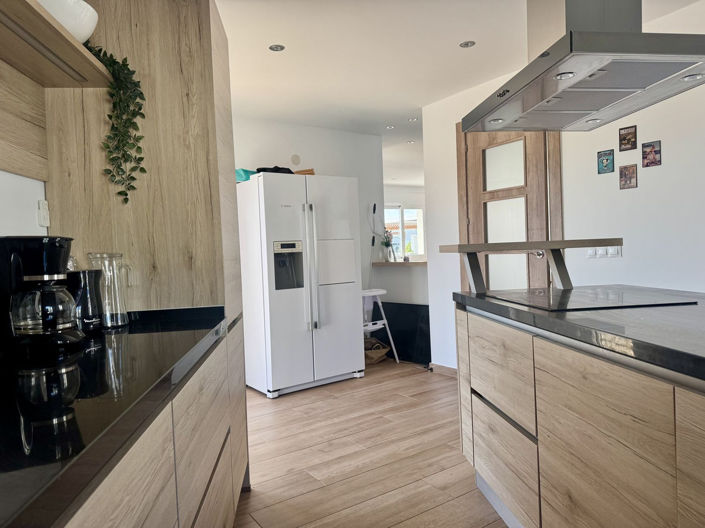 Image No.17-4 Bed Villa for sale