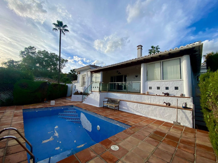 Image No.3-3 Bed Villa for sale