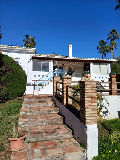 Image No.9-3 Bed Villa for sale