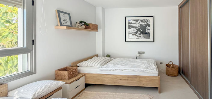 Image No.12-2 Bed Apartment for sale