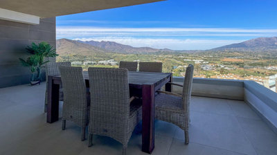 ql7jwslnhy16-ec67b526875bf0124b6ce4328a754439