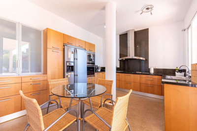 qxl9l6aei8c25-45e7a00e8ada30030040e20a35fbccf