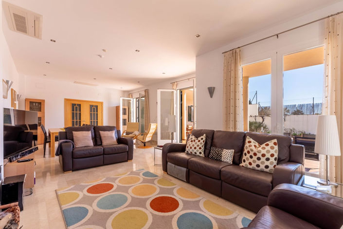 Image No.8-Villa de 4 chambres à vendre à Mijas Golf