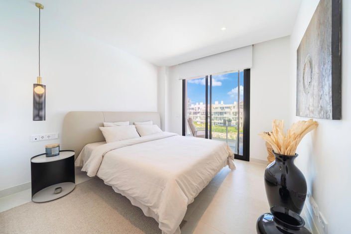 Image No.11-2 Bed Apartment for sale