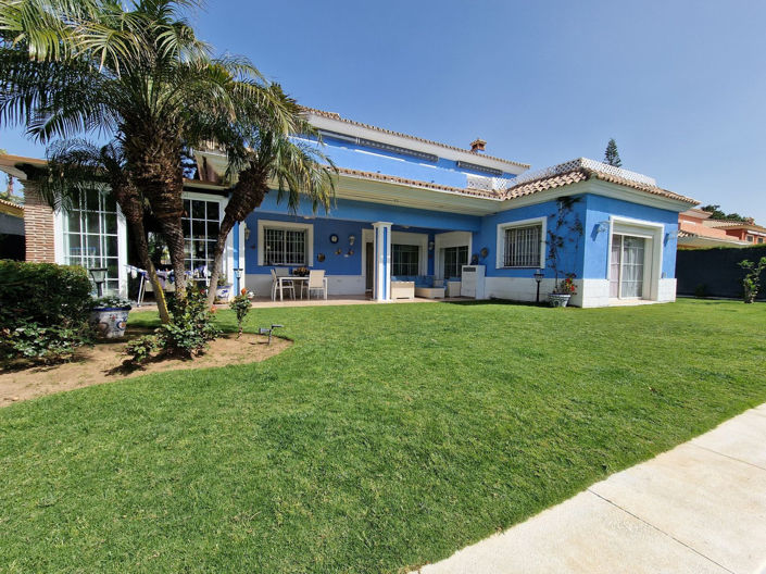 Image No.2-5 Bed Villa for sale