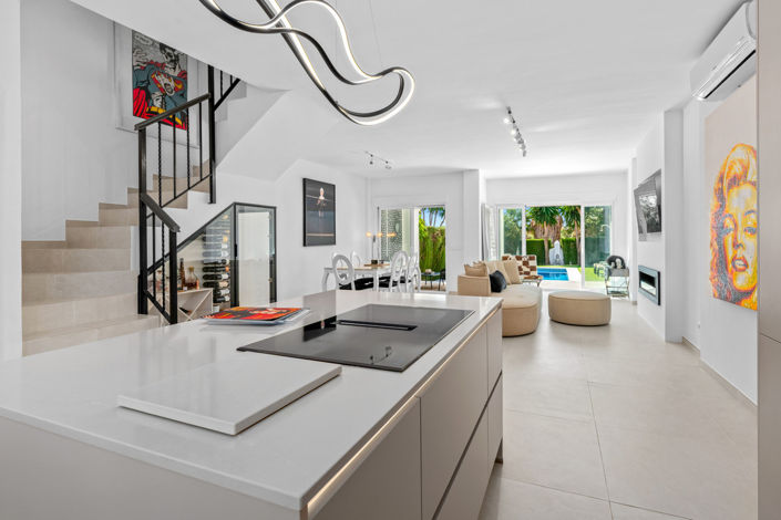 Image No.12-Villa de 4 chambres à vendre à Estepona