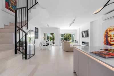 p6mzyifex2r5-3595ad71cbd87be6c3643a4285ef4791