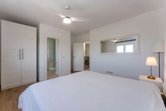 Image No.17-5 Bed Villa for sale