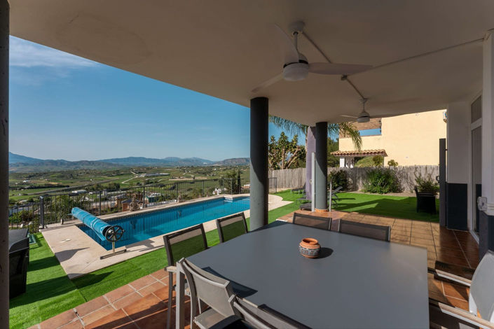 Image No.3-5 Bed Villa for sale