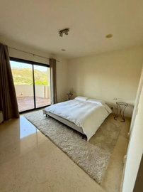 crsihrso4j69-467d0cee5b725f3ef65f102a0c2e69c0