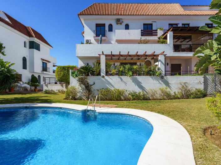 Image No.2-Appartement de 2 chambres à vendre à Estepona