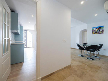 6eftxhto69r9-467d0cee5b725f3ef65f102a0c2e69c0