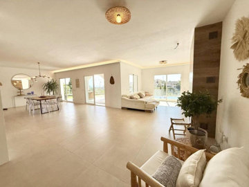 jw4qpj94k3m10-bb915d1cb19341576dcdc994b81ab9c