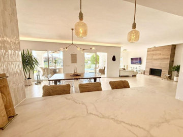 qnef0nqhywn8-e64a9055bba3e77ac8aca3b893cdf826