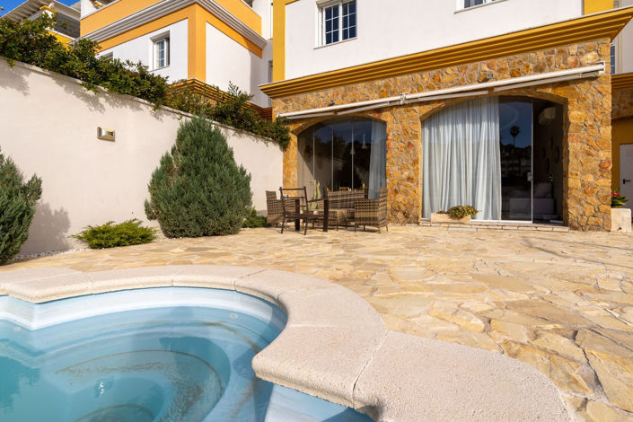 Image No.2-Maison de ville de 4 chambres à vendre à Calahonda