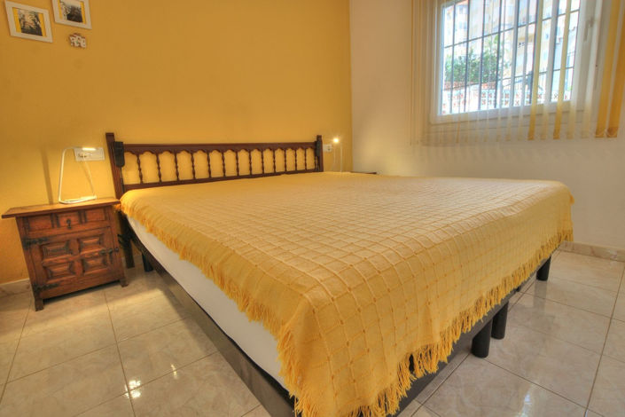 Image No.14-3 Bed Townhouse for sale