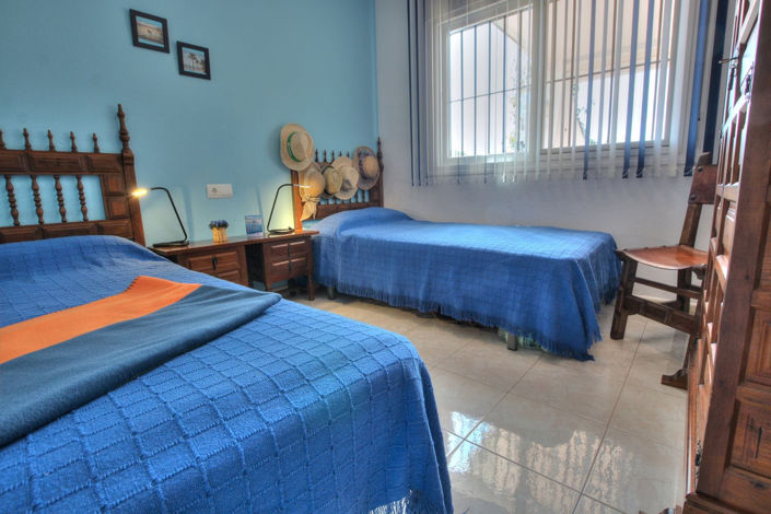 Image No.15-3 Bed Townhouse for sale