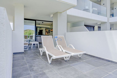 06lpn8d73t2u30-5e8634ec9576c9ad4825a6dec5b5d3