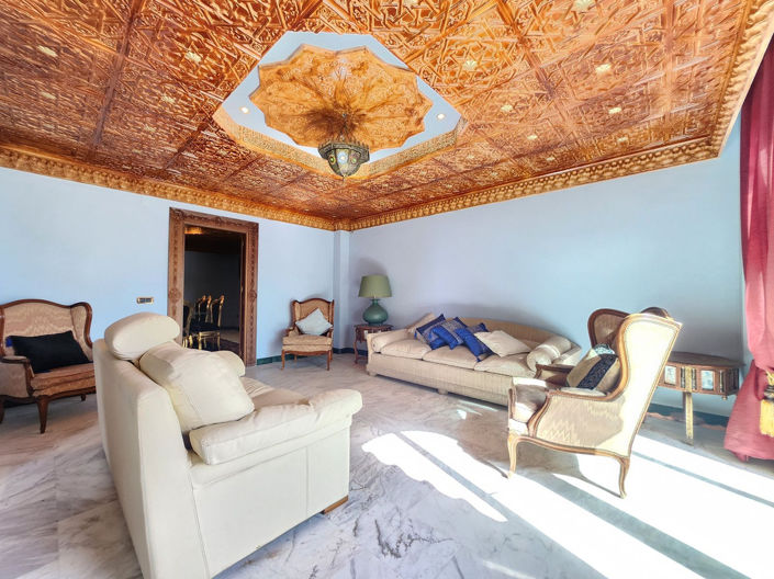 Image No.8-8 Bed Villa for sale